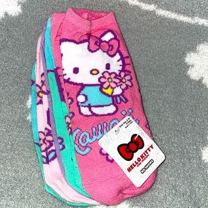 HELLO KITTY NO-SHOWS SOCKS 5 PACK
